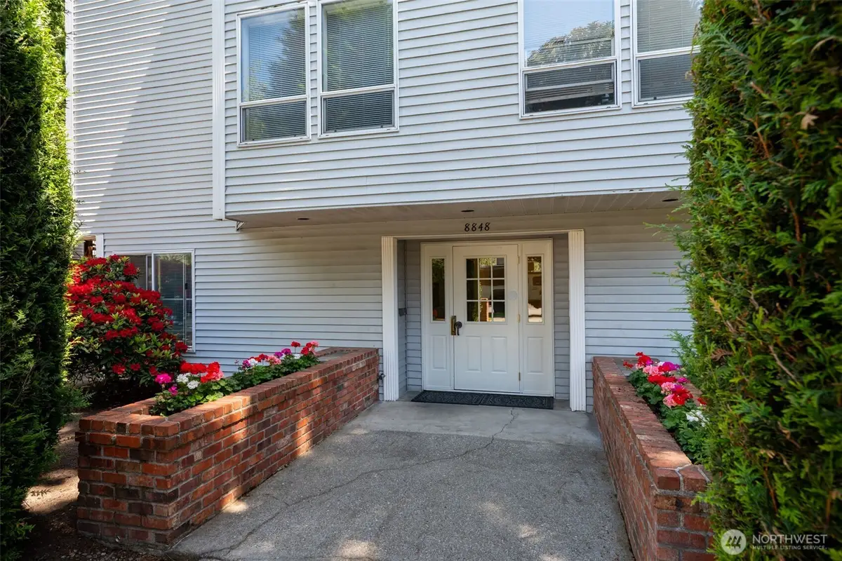 8848 Stone Avenue N, Seattle, WA 98103 - #1