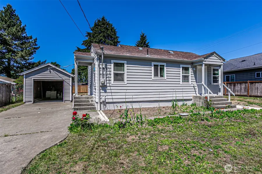 1516 S 272nd, Des Moines, WA 98198 - #2