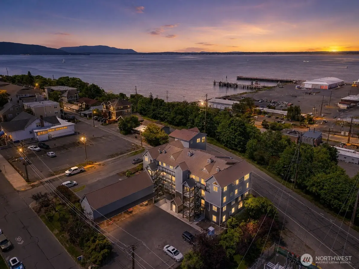 705 N State Street #102, Bellingham, WA 98225 - #1