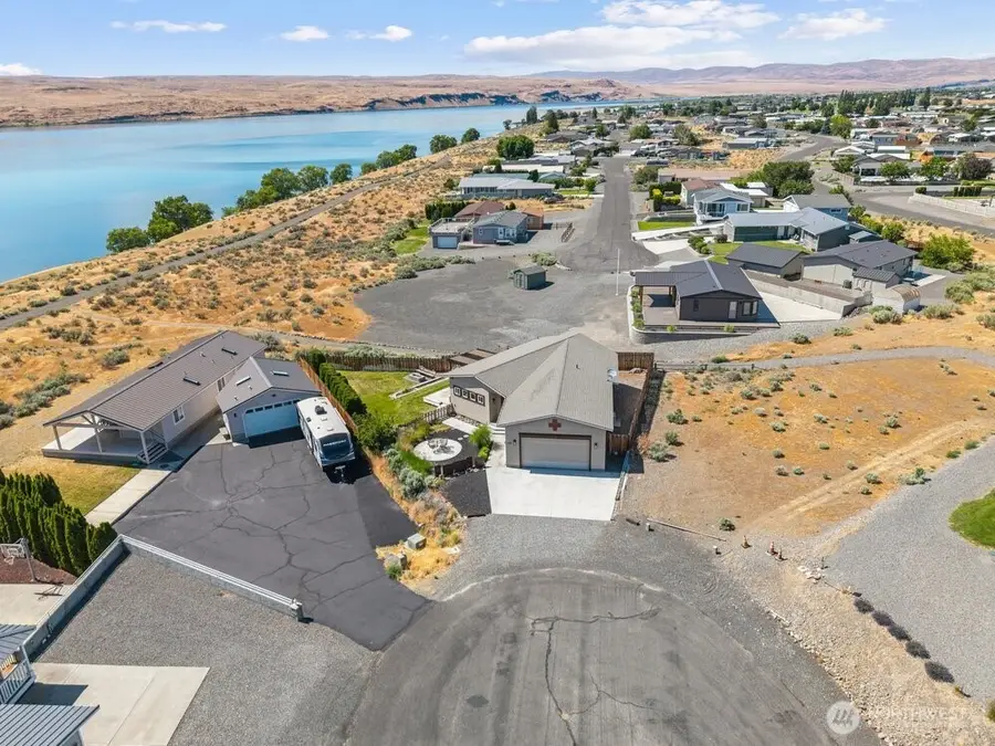 406 Island View Sw, Mattawa, WA 99349 - #2