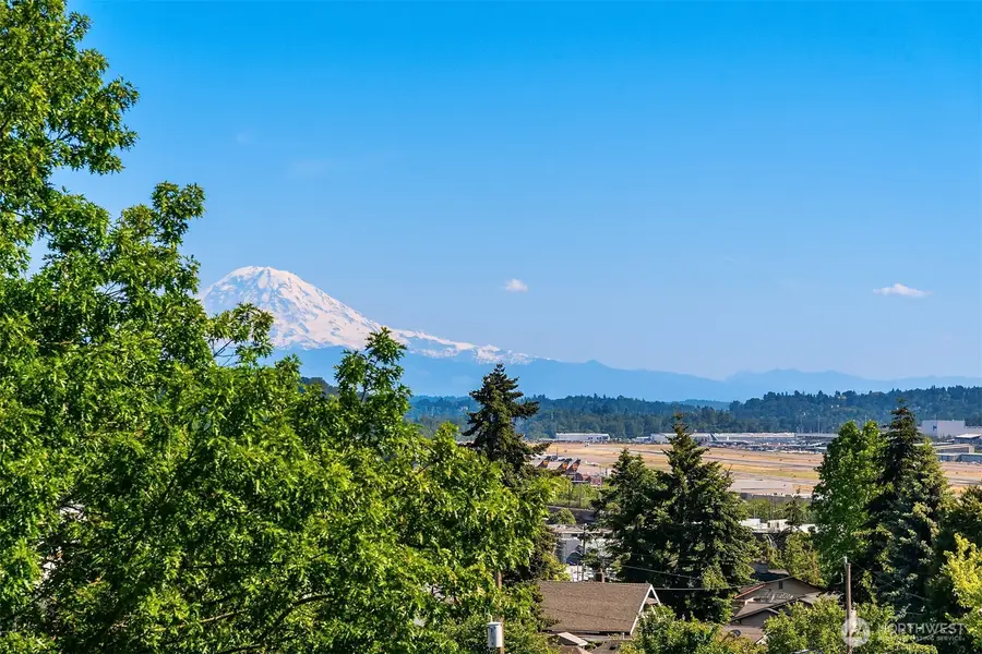 5562 15th Avenue S, Seattle, WA 98108 - #2