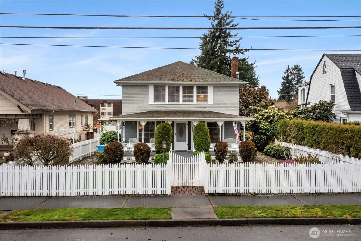 128 5th Avenue Nw, Puyallup, WA 98371 - #1