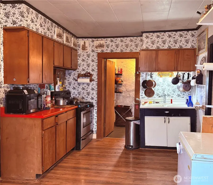 8 S 4th Street, Harrington, WA 99134 - #2