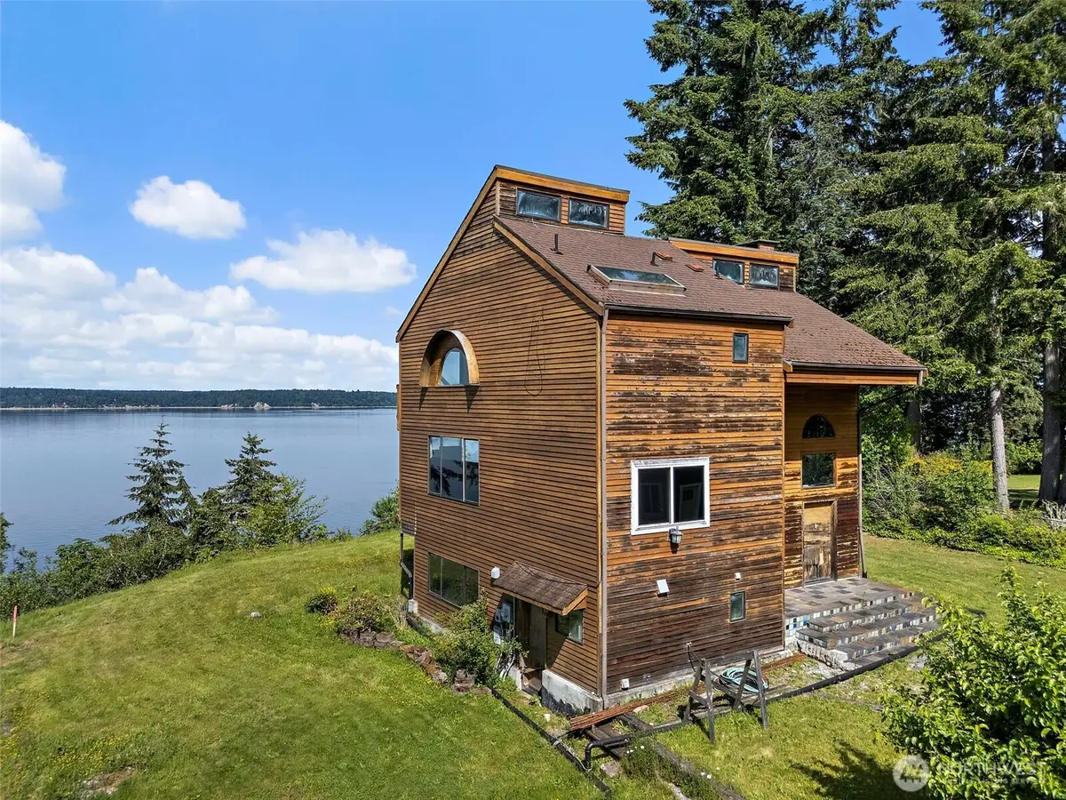 7544 Sandy Point Beach Road Ne, Olympia, WA 98516 - #1