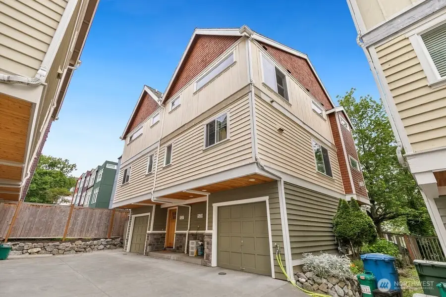 1137 26th Avenue, Seattle, WA 98122 - #2