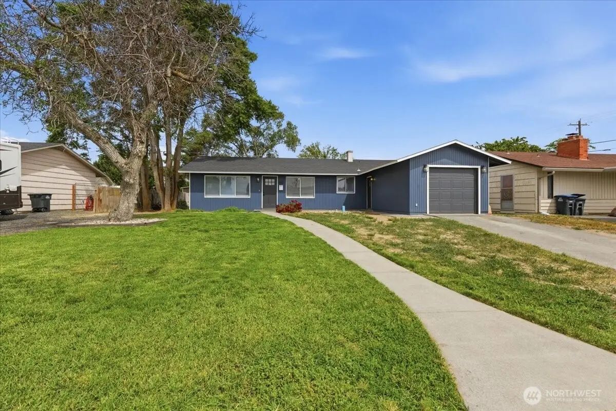 262 N Earl Road, Moses Lake, WA 98837 - #1