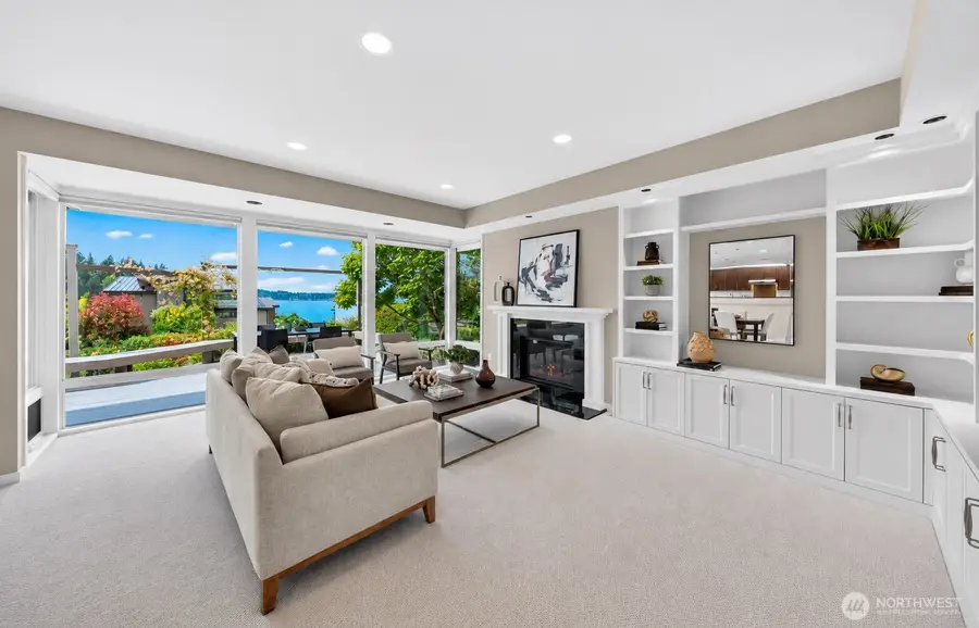 9829 NE 1st Street, Bellevue, WA 98004 - #2