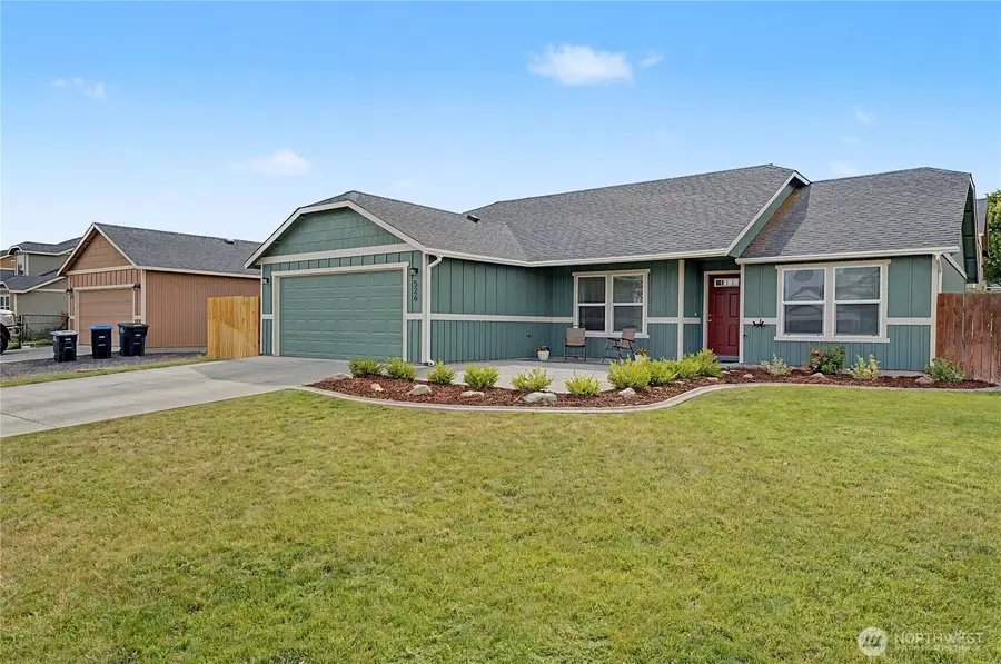 526 N Kentucky Drive, Moses Lake, WA 98837 - #2