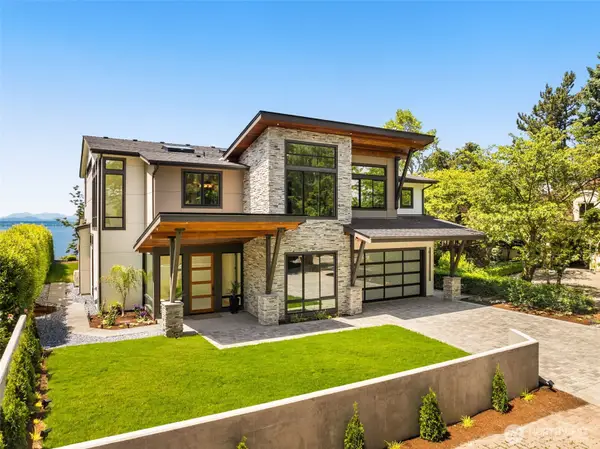4800 51st Place Sw, Seattle, WA 98116