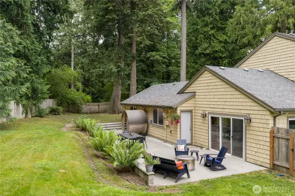 15104 Sunrise Drive Ne, Bainbridge Island, WA 98110
