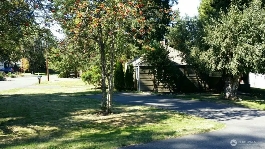 16707 79th Place Ne, Kenmore, WA 98028 - #3
