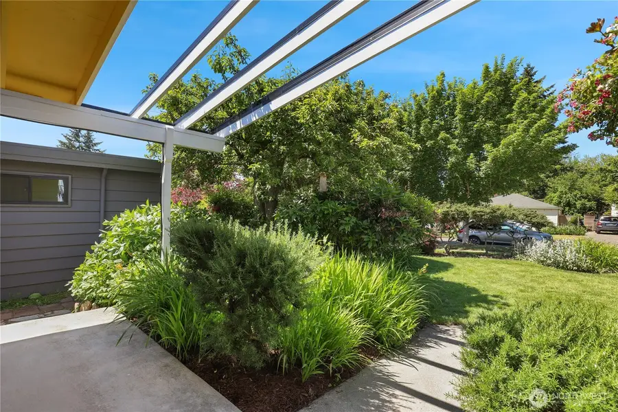 4718 48th Avenue Sw, Seattle, WA 98116 - #3