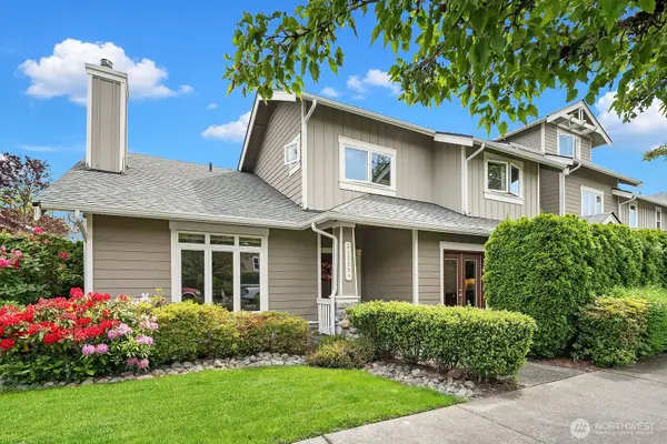 35225 SE Sequoia Place #Unit A, Snoqualmie, WA 98065