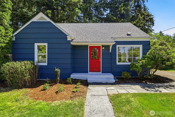 14066 22nd Avenue Ne, Seattle, WA 98125
