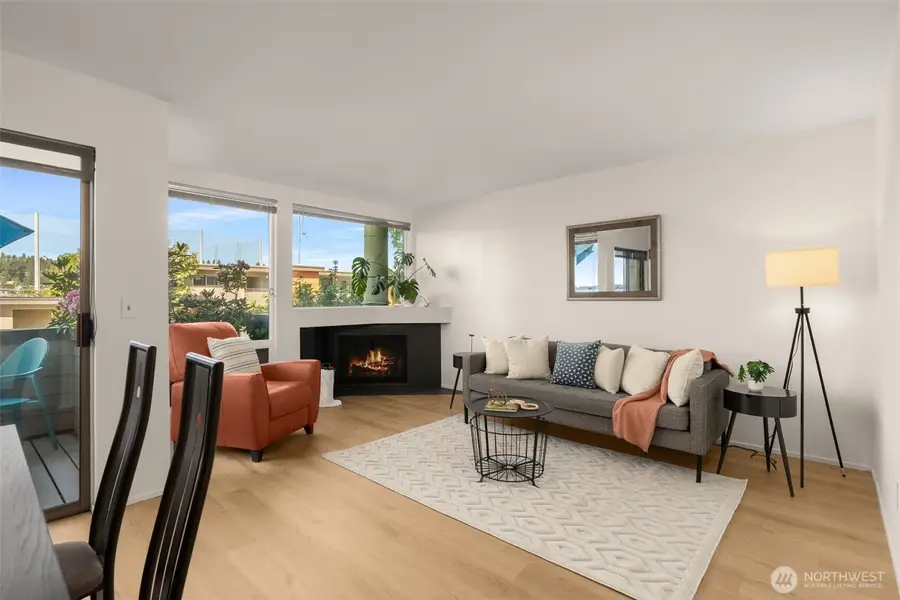 2831 14th Avenue W #2, Seattle, WA 98119 - #2