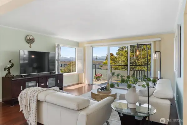 300 2nd Avenue N #2H, Edmonds, WA 98020