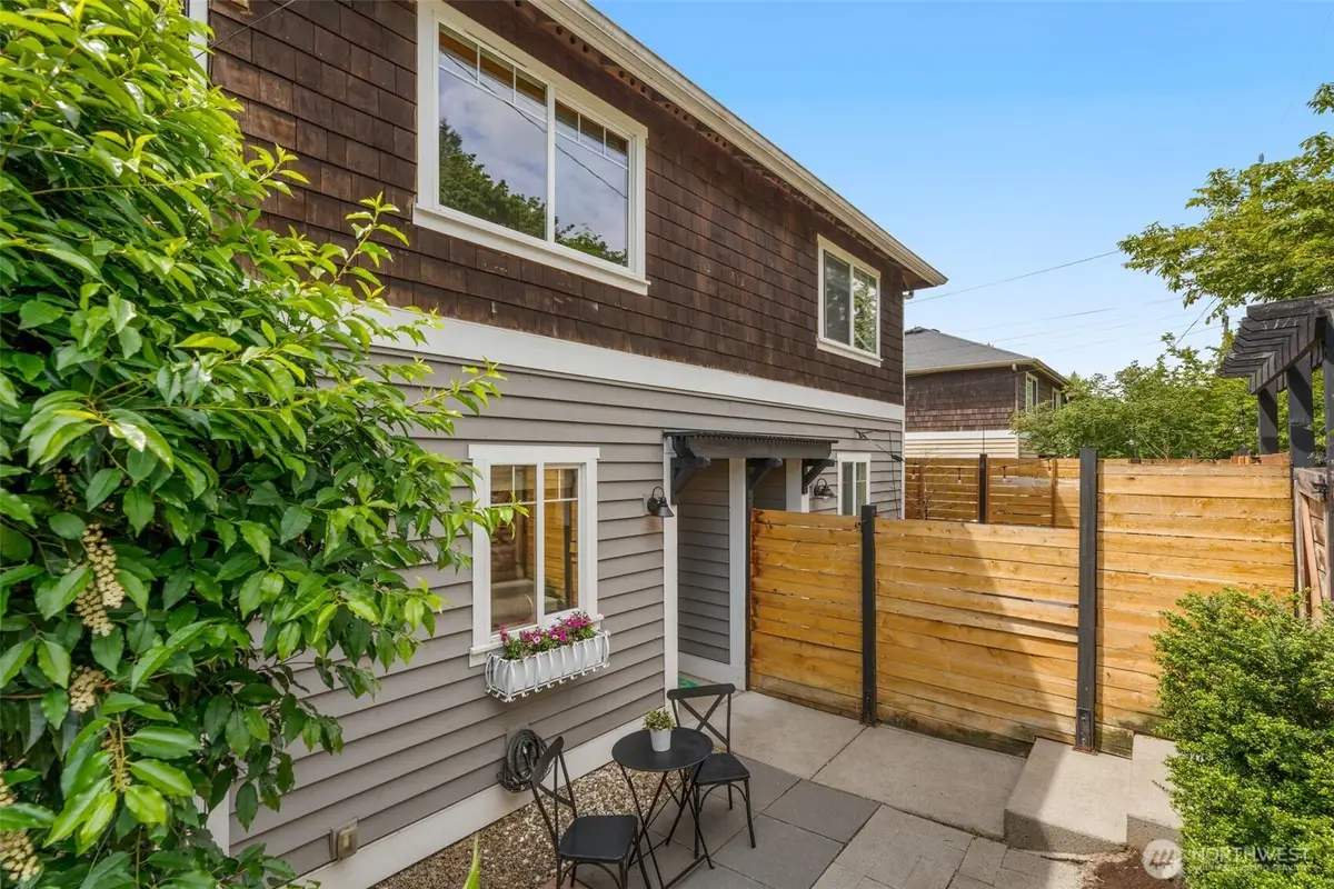 9121 23rd Avenue Ne, Seattle, WA 98115 - #1