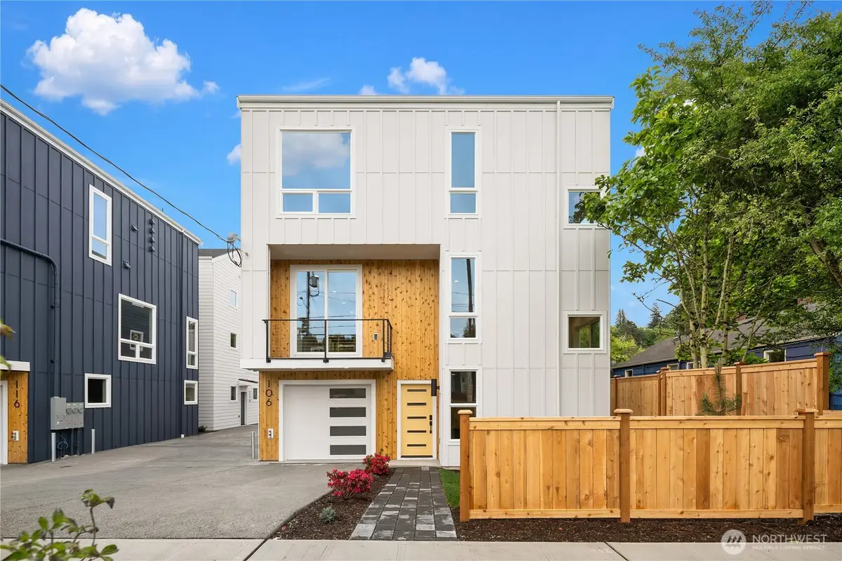 106 29th Avenue E, Seattle, WA 98112 - #1