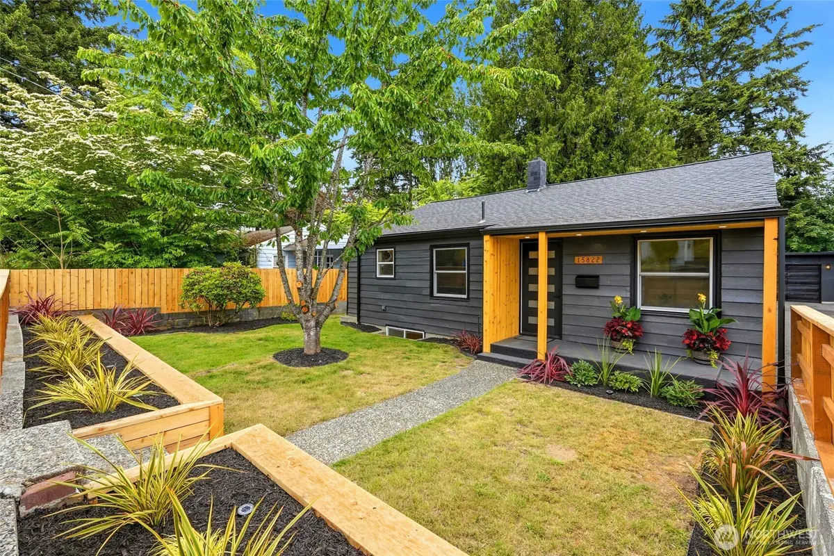 15822 26th Avenue Ne, Shoreline, WA 98155 - #1