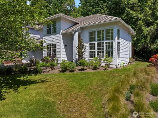 6105 75th Avenue Ct W, University Place, WA 98467