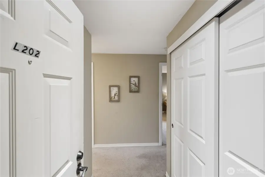 1700 W Sunn Fjord Lane #L202, Bremerton, WA 98312 - #3