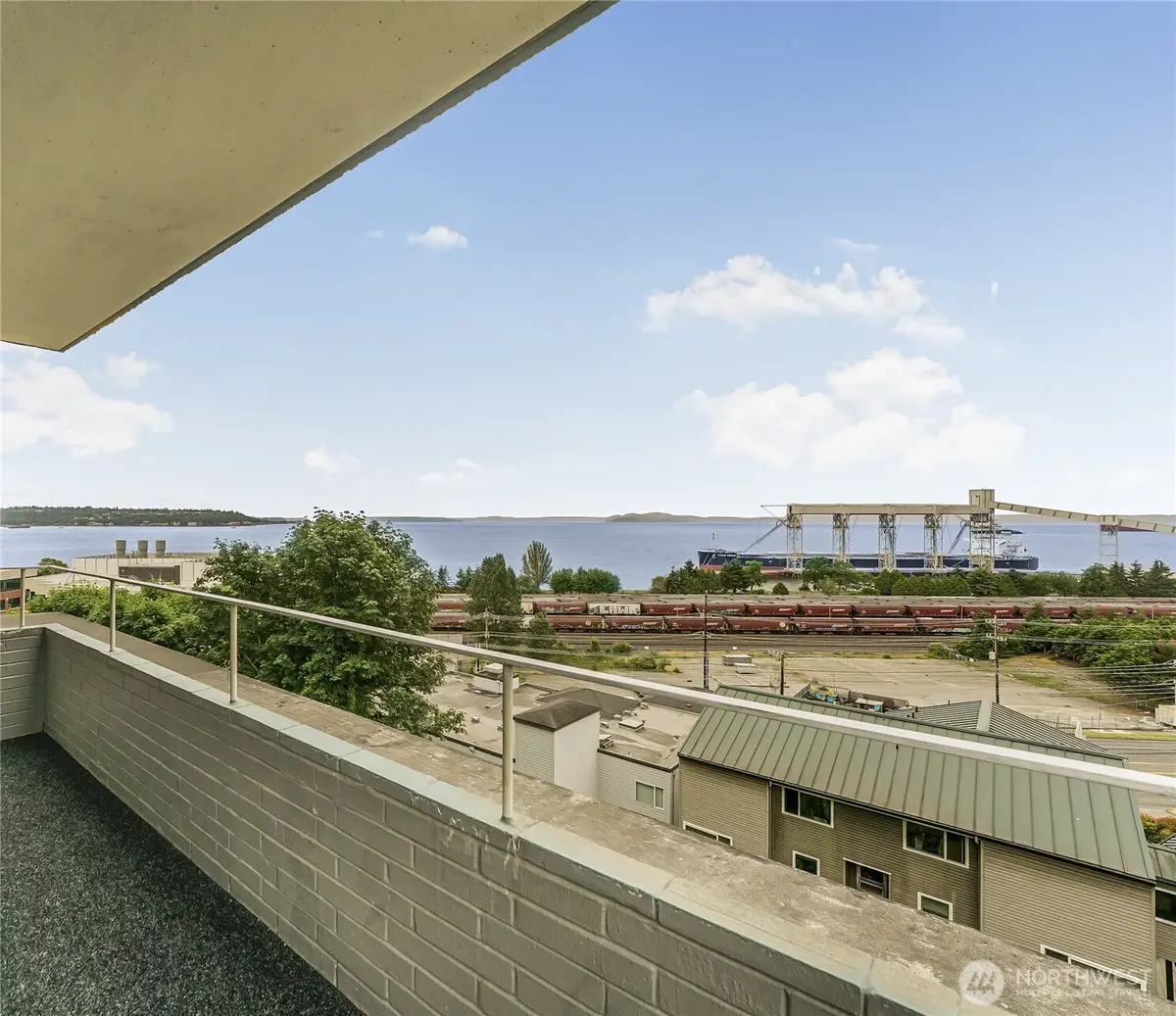 521 5th Avenue W #306, Seattle, WA 98119 - #1