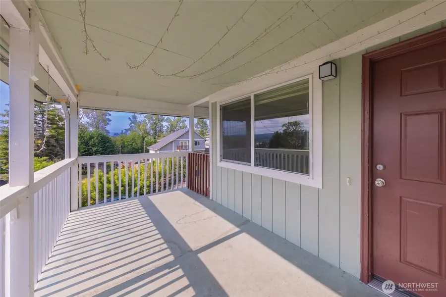 361 Earlington Avenue Sw, Renton, WA 98057 - #3