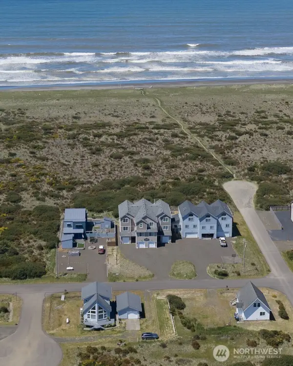 1003 S Sand Dune Avenue Sw #C, Ocean Shores, WA 98569