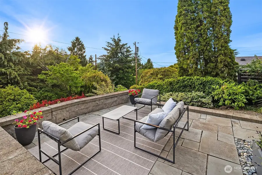 9020 26th Avenue Nw, Seattle, WA 98117 - #3