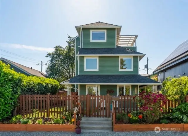 5653 34th Avenue Sw, Seattle, WA 98126 - #1