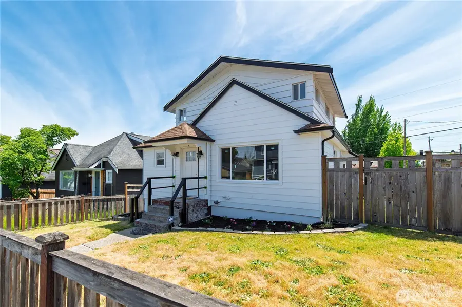 1231 4th Street, Bremerton, WA 98337 - #2