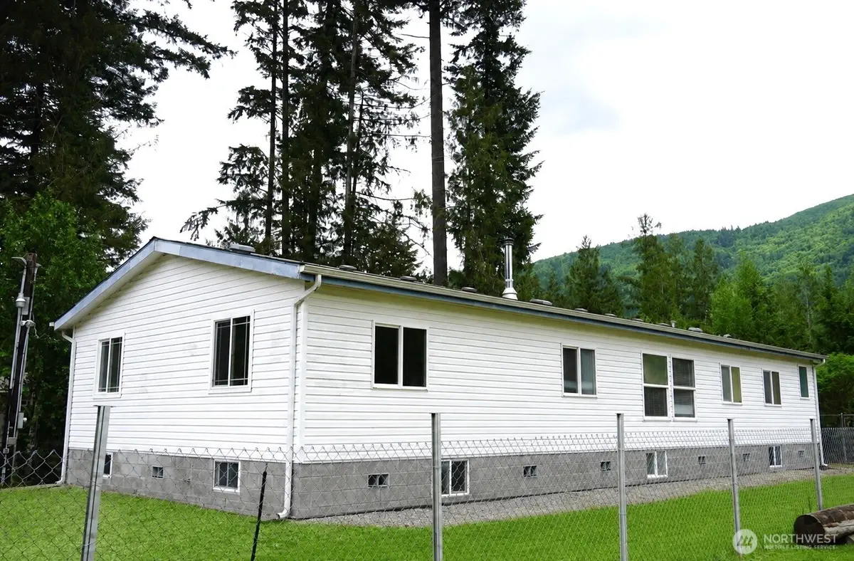 8375 Golden Valley Boulevard, Maple Falls, WA 98266 - #1