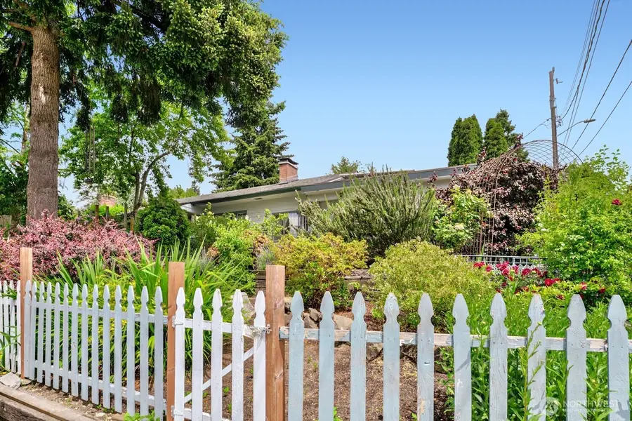 10728 29th Place Sw, Seattle, WA 98146 - #2