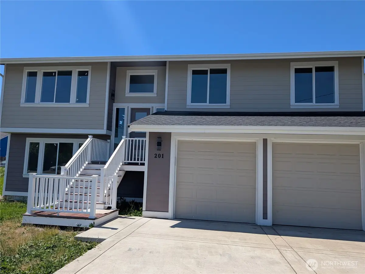 201 Stanley Avenue, Algona, WA 98001 - #1