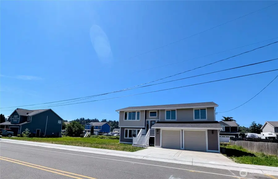 201 Stanley Avenue, Algona, WA 98001 - #2