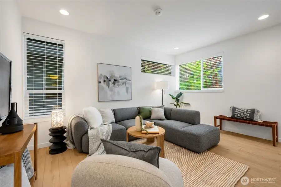 139 22nd Avenue E #A, Seattle, WA 98112 - #3