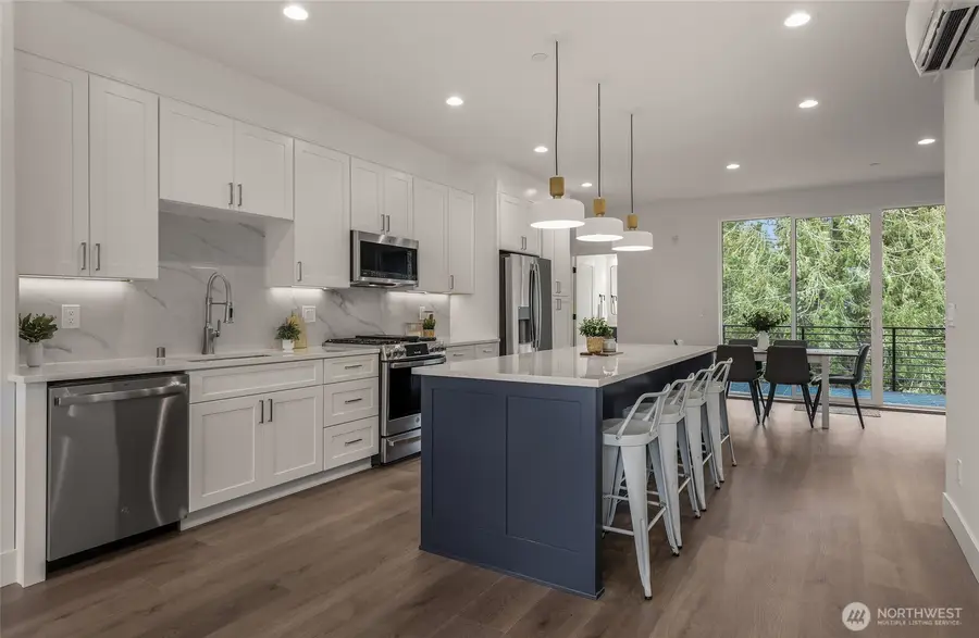 8923 166th Avenue Ne #102, Redmond, WA 98052 - #2