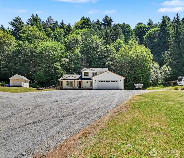 17826 214th Avenue Ct E, Orting, WA 98360