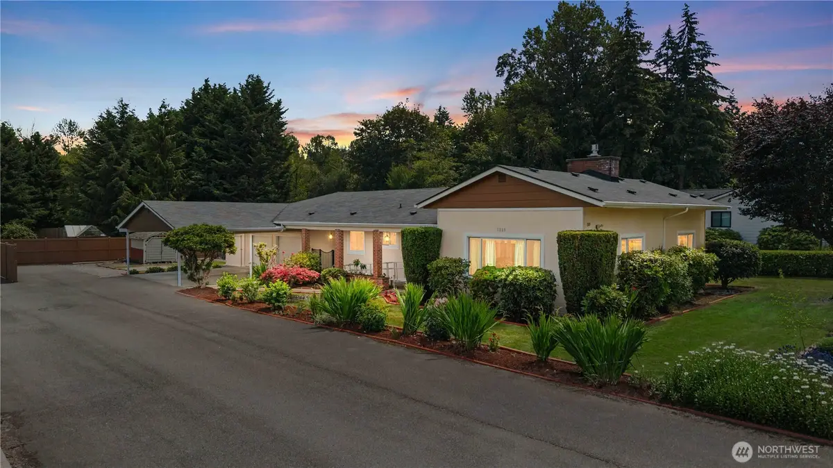 1809 5th Street Sw, Puyallup, WA 98371 - #1
