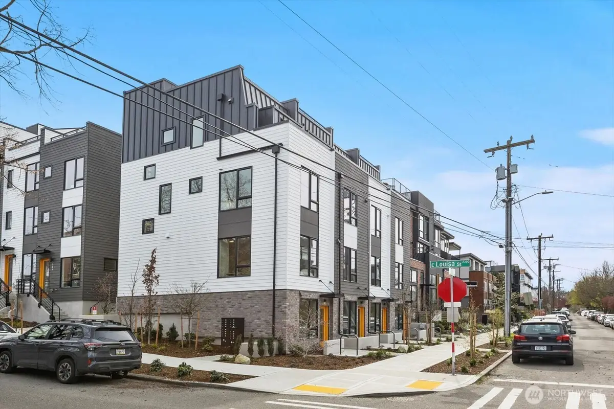 2378 Franklin Avenue E, Seattle, WA 98102 - #1