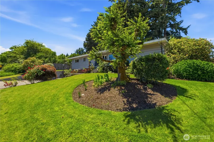 918 Manor Drive, Fircrest, WA 98466 - #2