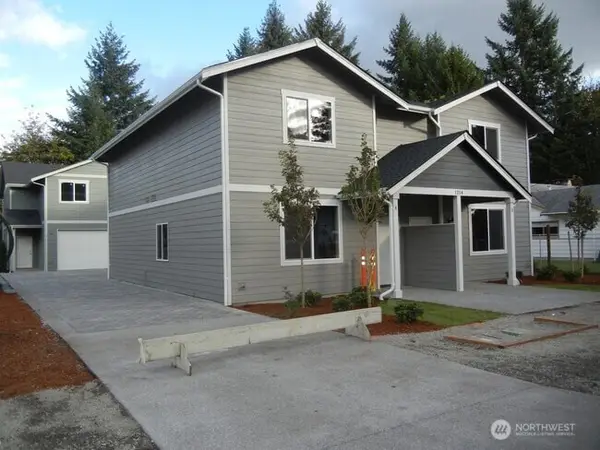 1214 Hall Street Se #A&B, Lacey, WA 98503