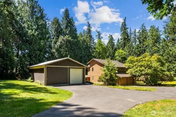 23707 NE 63rd Place, Redmond, WA 98053