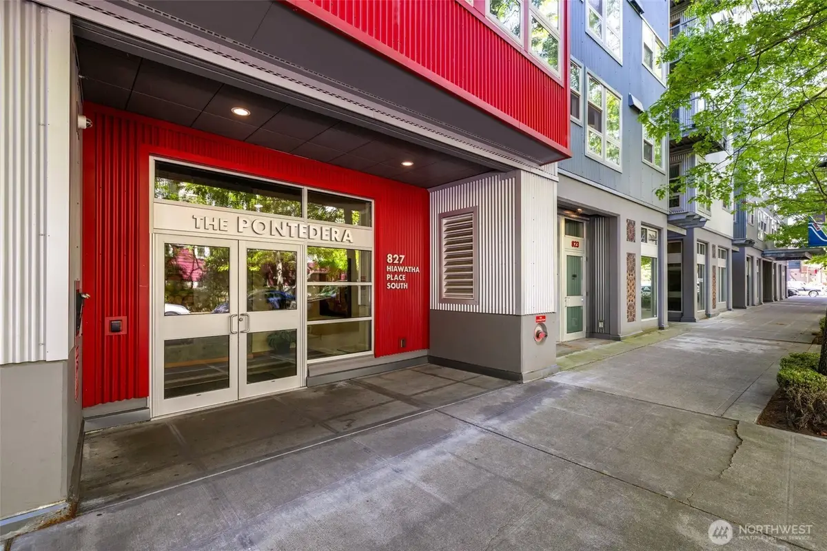 827 Hiawatha Place S #515, Seattle, WA 98144 - #1