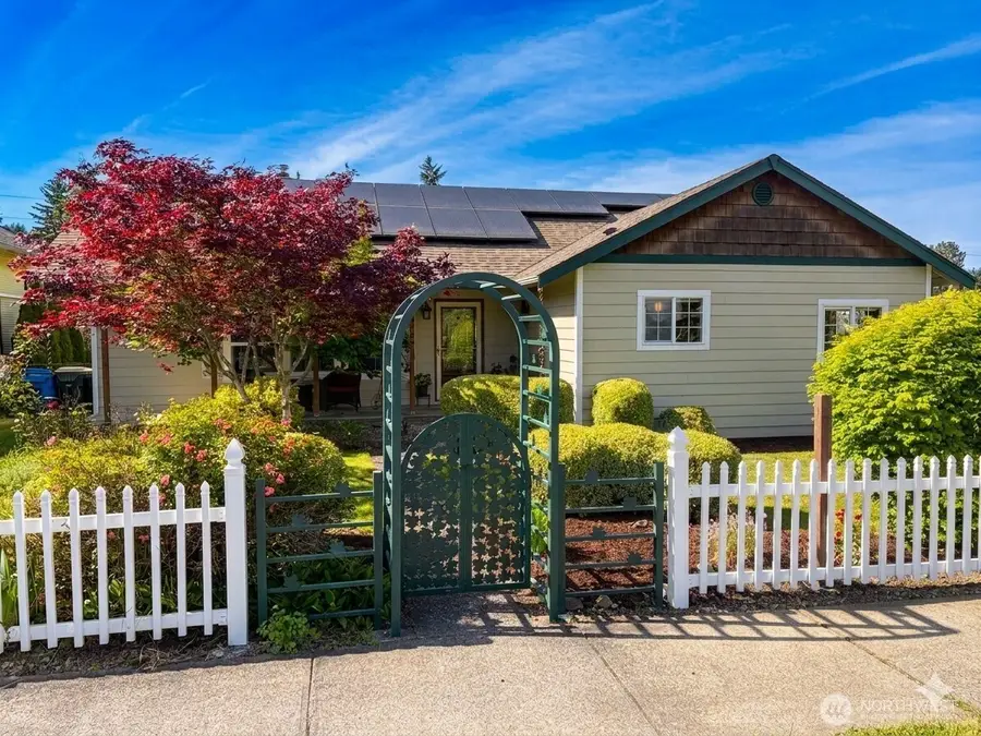 260 Lincoln Avenue E, Tenino, WA 98589 - #2