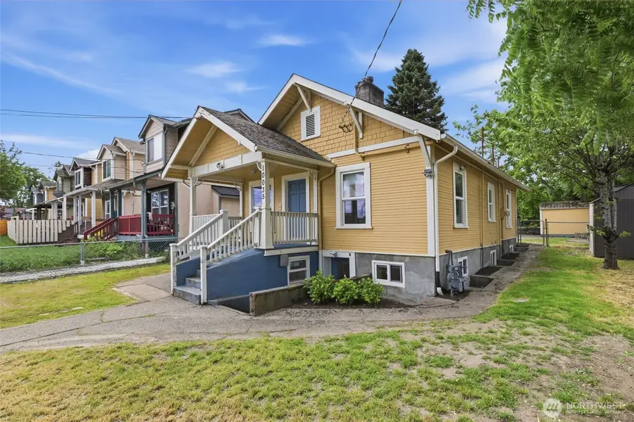 10035 17th Avenue Sw, Seattle, WA 98146 - #2