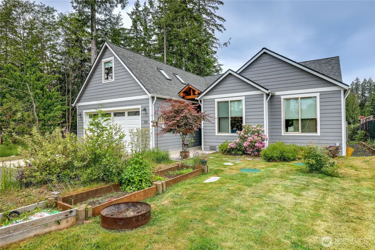 380 E Benson Lake Road, Grapeview, WA 98546 - #1