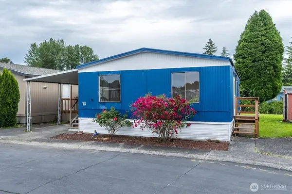 4400 Ocean Beach Highway #13, Longview, WA 98632