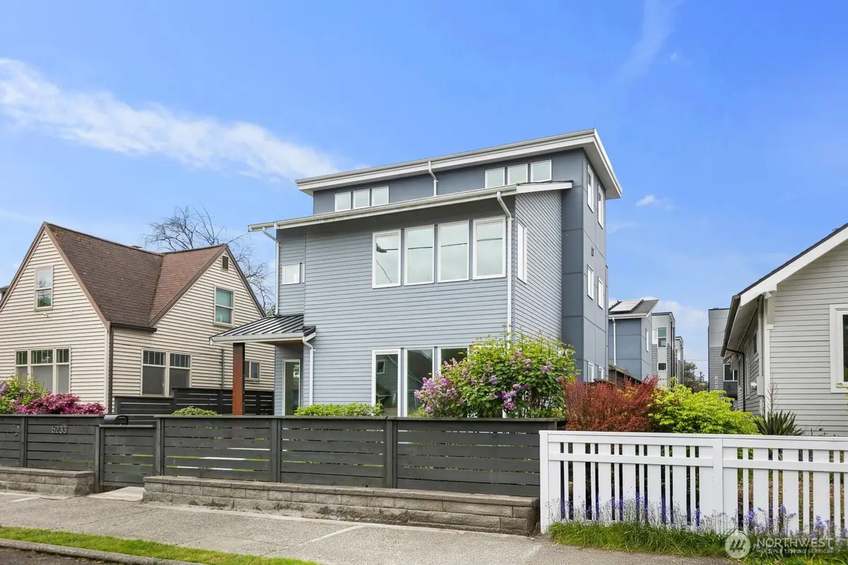 6233 Carleton Avenue S, Seattle, WA 98108 - #1