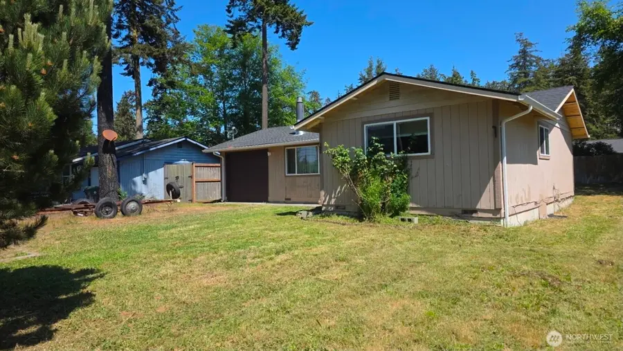 4340 Hamilton Drive, Oak Harbor, WA 98277 - #3
